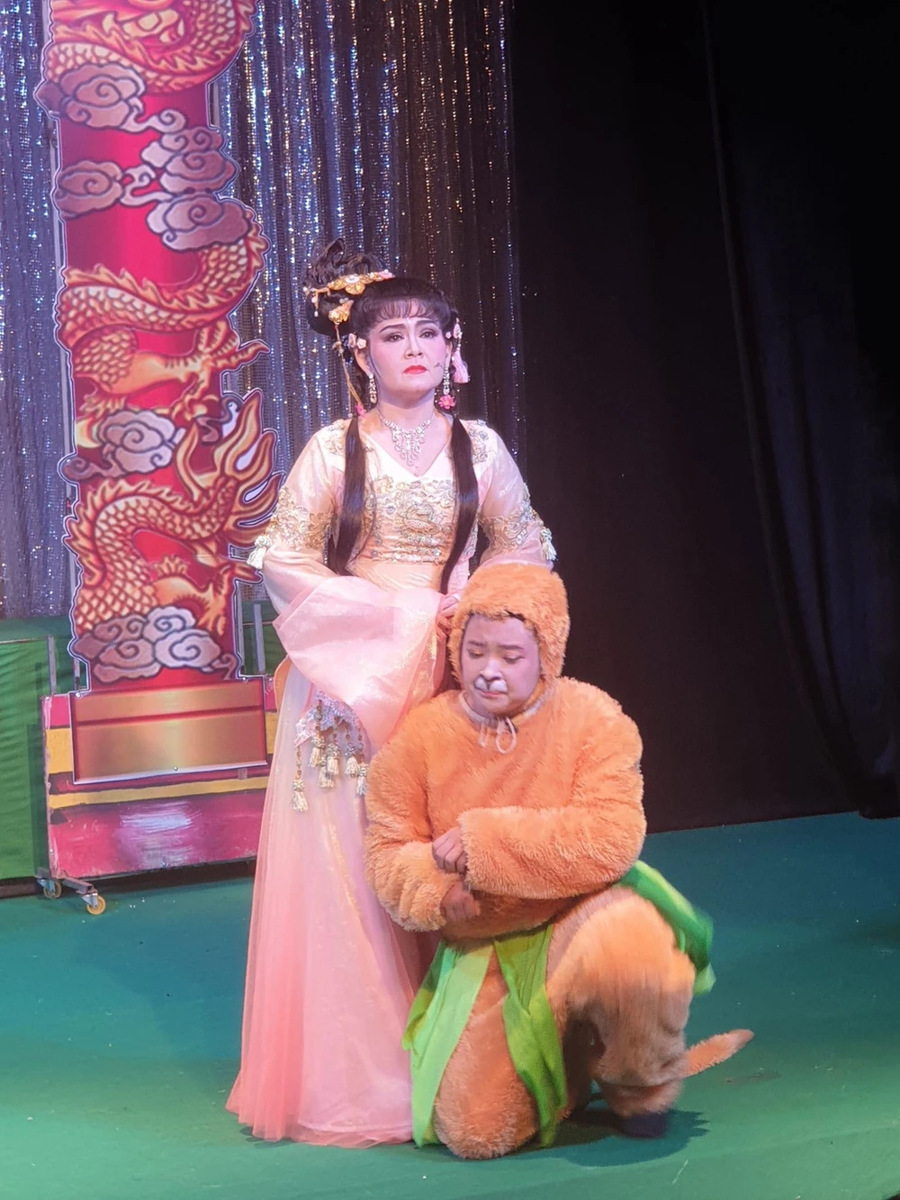 Nghệ sĩ Trinh Trinh vào vai công chúa Bảo Loan. Ảnh: HÀ NGUYỄN