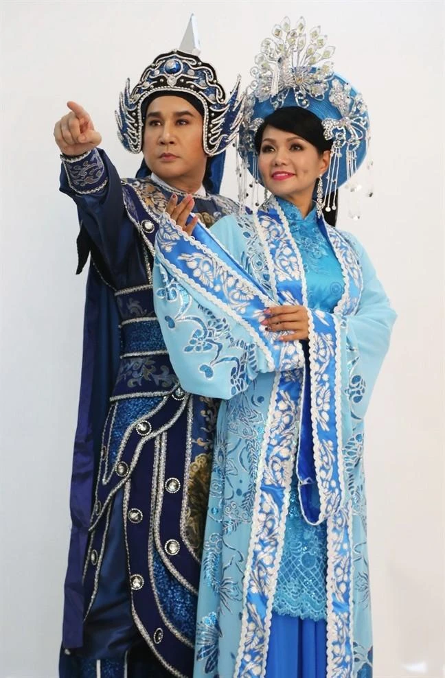 Ngọc Huyền và Kim Tử Long là đôi bạn diễn ăn ý trên sân khấu. Ảnh: TL