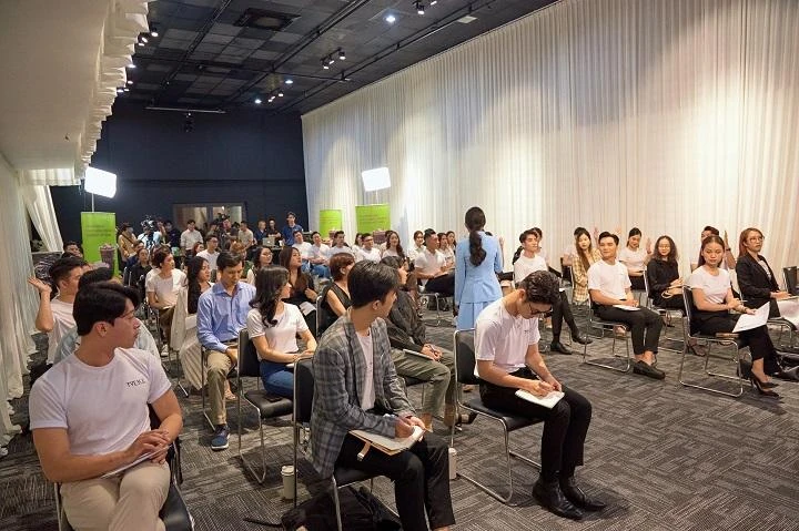 Các học phần của The TVFACE 2022 không chỉ dành cho Top 24 mà còn thu hút đông đảo những người trẻ quan tâm. Ảnh: BTC