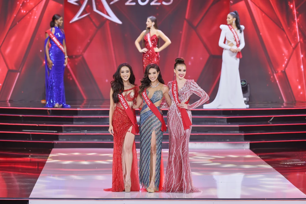 Top 3 của Miss Charm 2023 gọi tên đại diện Brazil, Indonesia và Philippines. Ảnh: BTC