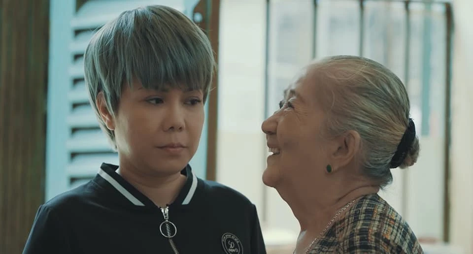 Nghệ sĩ Việt Hương và cố nghệ sĩ Thiên Kim trong web drama Trật tự mới năm 2019. Ảnh: FBNV