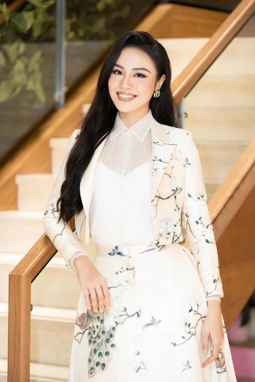 Thủy Tiên cũng chia sẻ cô không có ý định thay thế suất thi quốc tế của ai hay cụ thể là Lê Thảo Nhi và khẳng định, những nỗ lực của mình trong việc hoạt động xây dựng hình ảnh không phục vụ cho mục tiêu này. Ảnh: FBNV