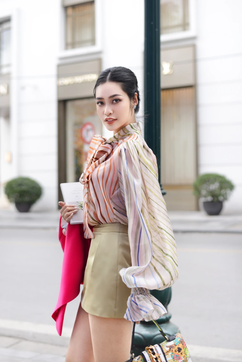 Hoa hậu Nông Thúy Hằng chuyển hướng sang làm MC. Ảnh: FBNV