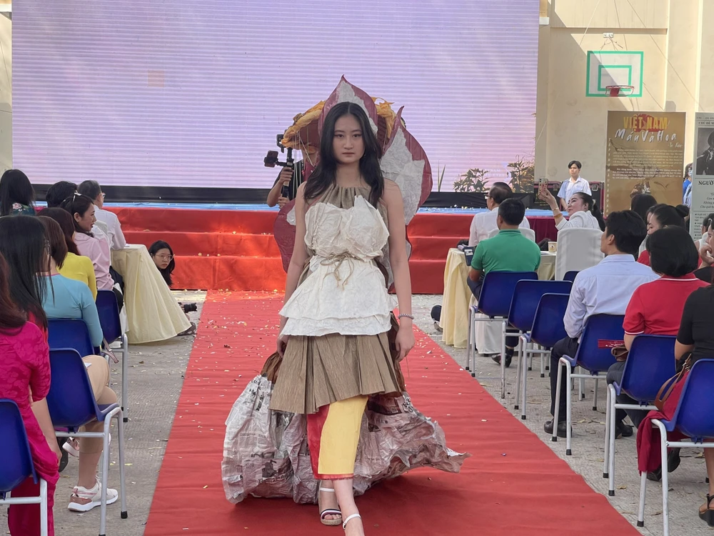 Học sinh ở TP.HCM dành gần 4 tháng tái hiện huyền thoại dãy Trường Sơn ảnh 6