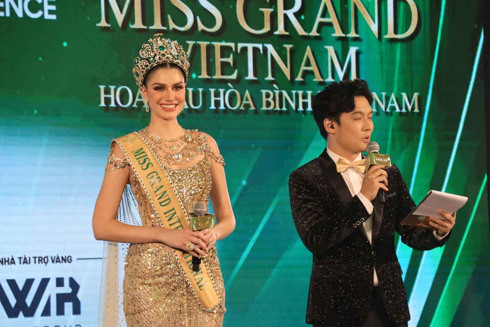 Hoa hậu Isabella Menin, Miss Grand International 2022 tại họp báo. Ảnh: HÀ NGUYỄN