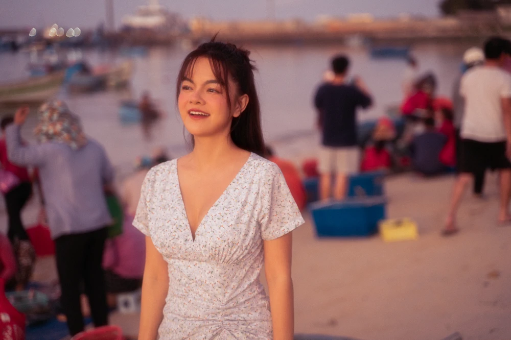 Ca sĩ Phạm Quỳnh Anh