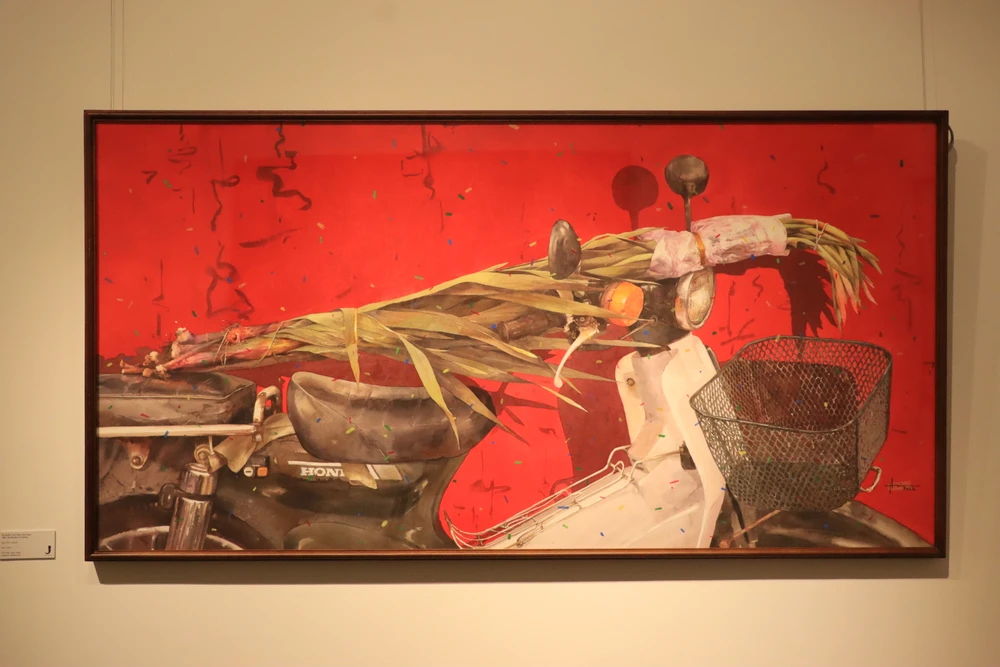 "Thông qua những điều đó có một chút về ca dao, về văn hoá nguồn cội. Chính những điều như thế tôi góp nhặt lại và thể hiện những tác phẩm theo quan điểm của riêng tôi. Có những thứ rất bình thường hằng ngày nhưng khi đi qua thì có thể sẽ để lại những nỗi nhớ. Đồng thời giúp cho mọi người nhìn lại những gì đã đi qua và vượt qua những áp lực cuộc sống"- nam hoạ sĩ cho hay.