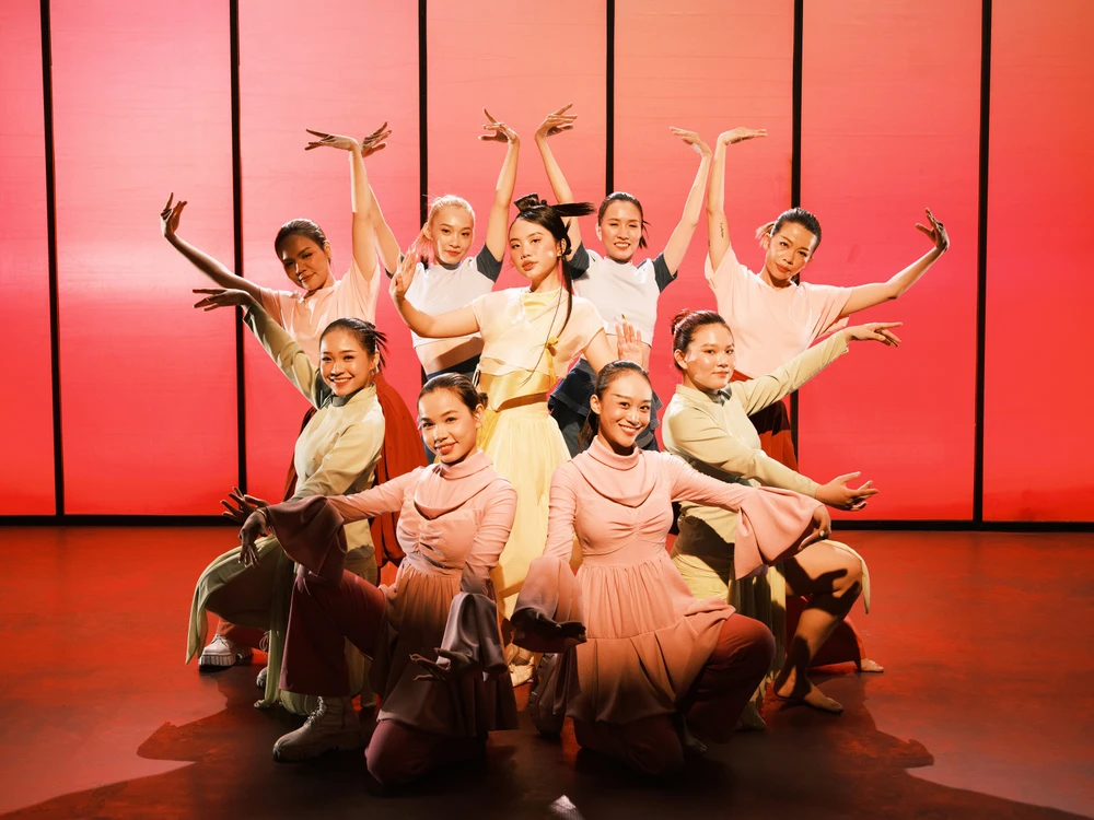 Phương Mỹ Chi lột xác hoàn toàn về ngoại hình lẫn âm nhạc. Ảnh: NSCC