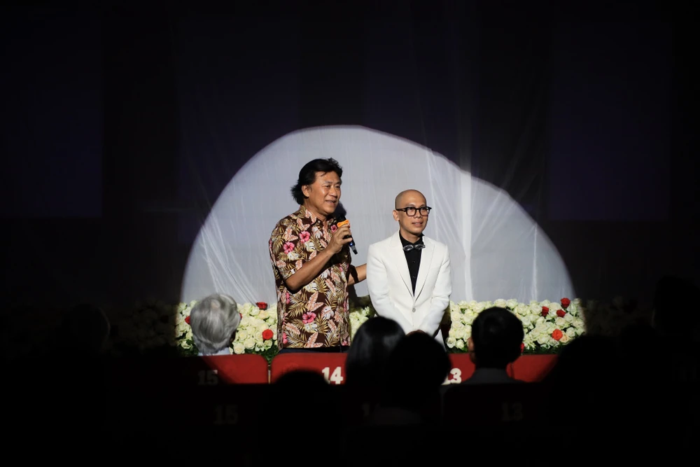 NSND Tạ Minh Tâm chia sẻ tại chương trình