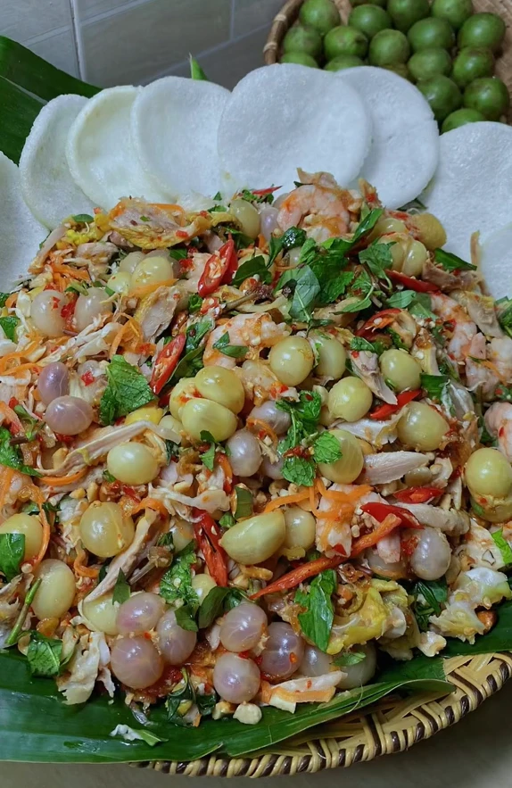 Món gỏi dâu da có hương vị chua ngọt, thanh mát nguồn gốc xuất xứ từ miền Tây. Ảnh: MXH Món gỏi dâu da có hương vị chua ngọt, thanh mát nguồn gốc xuất xứ từ miền Tây. Ảnh: MXH