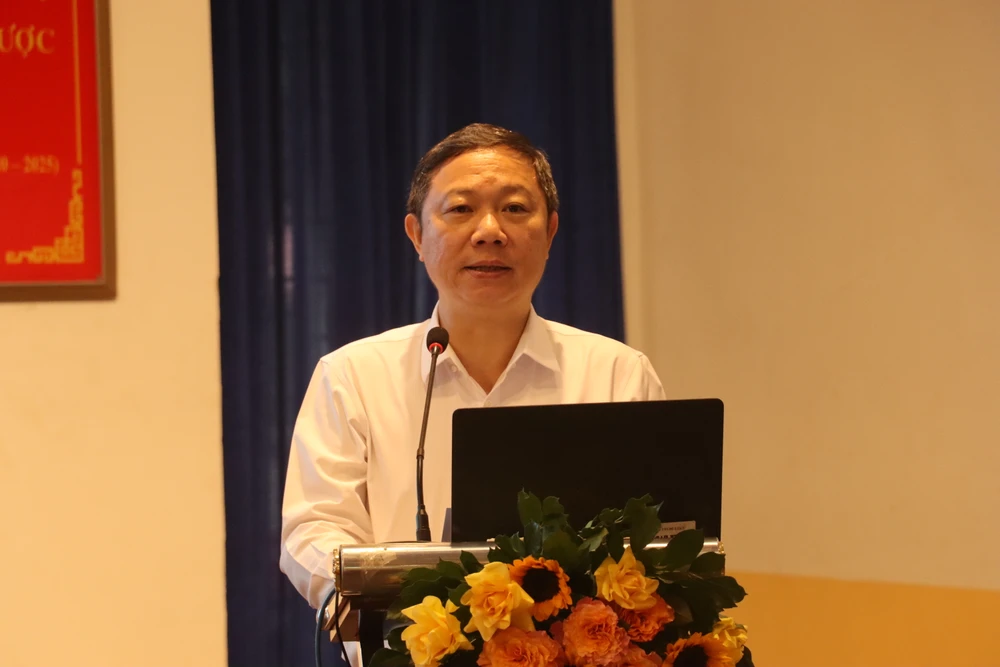 Ông Dương Anh Đức phát biểu tại hội thảo.