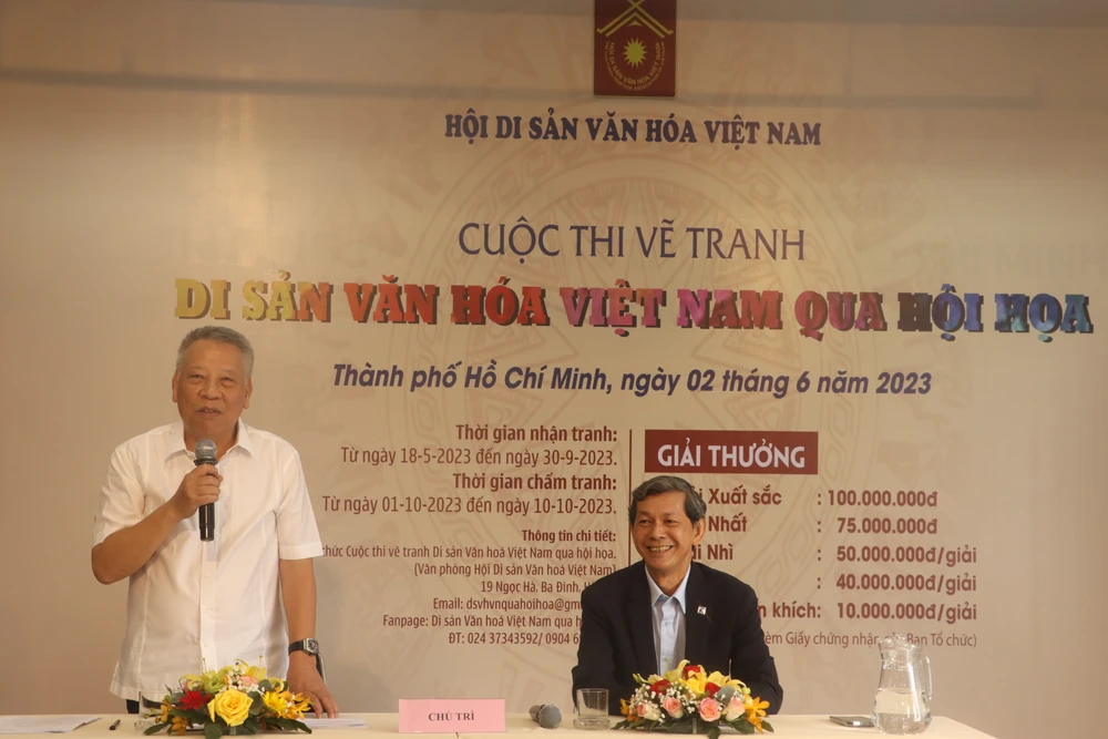 Ông Tô Văn Động, Phó Chủ tịch Hội Di sản Văn hóa Việt Nam phát biểu. Ảnh: HÀ NGUYỄN