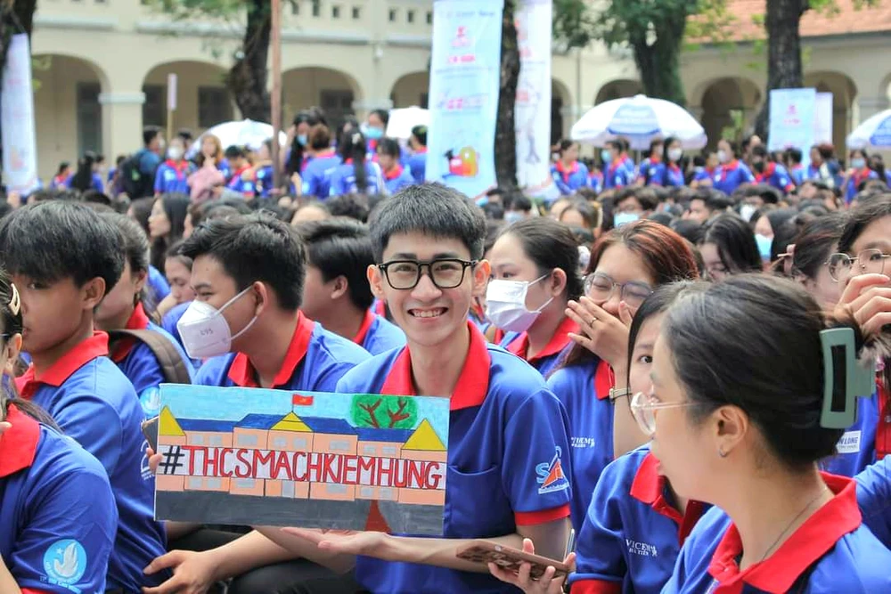 Đến với Tiếp sức mùa thi, sinh viên các trường đều mang trong mình những mong muốn được chia sẻ với các bạn thí sinh.