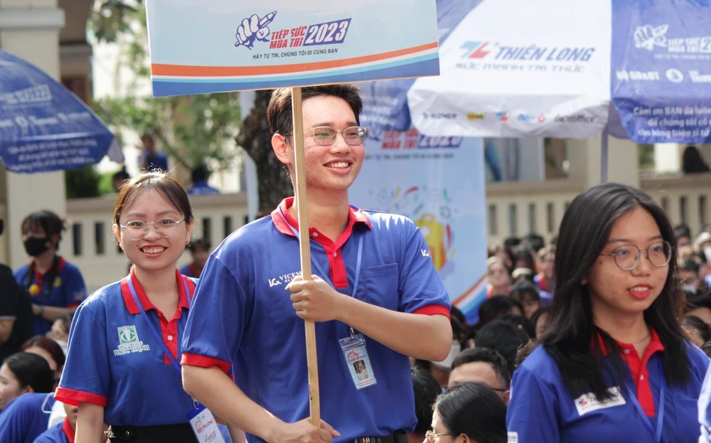 Đến với Tiếp sức mùa thi, sinh viên các trường đều mang trong mình những mong muốn được chia sẻ với các bạn thí sinh.