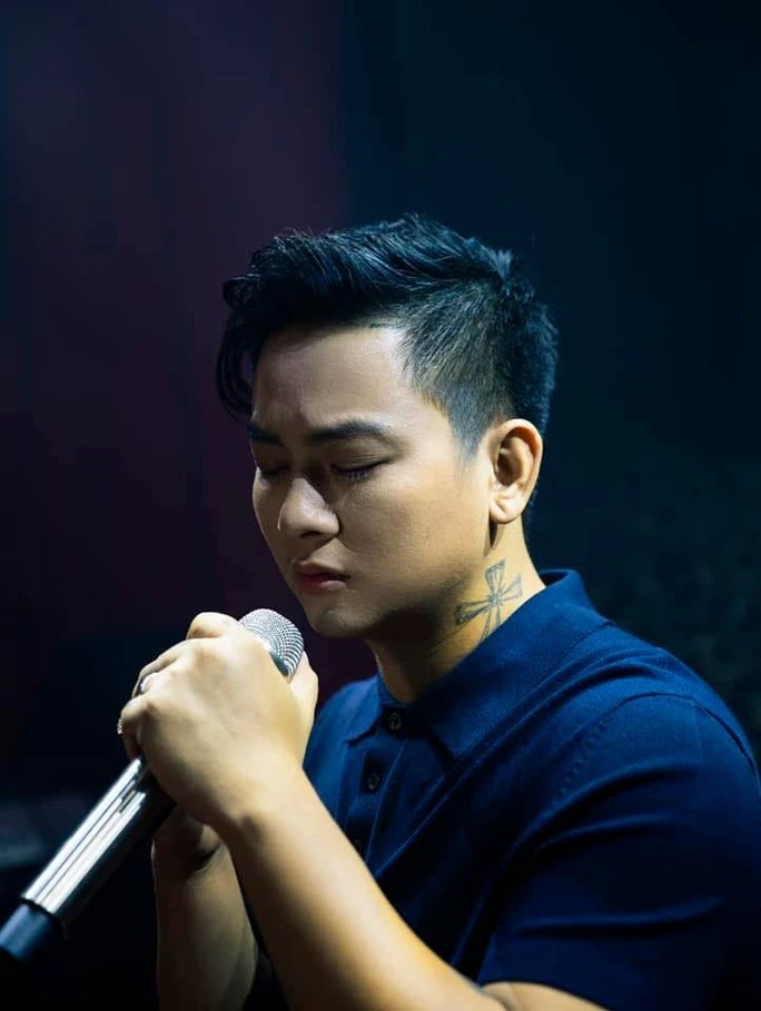 Hoài Lâm trong MV Chỉ vì quá hi vọng