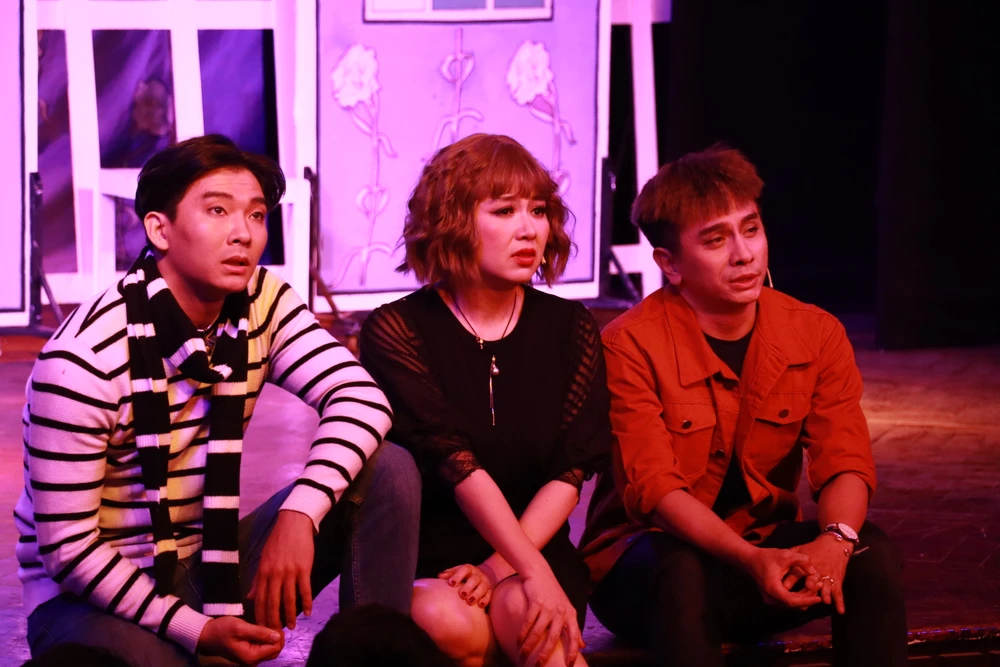 Vượt lên trên tình bạn, Trương và Đình đều dành tình yêu cho Lê