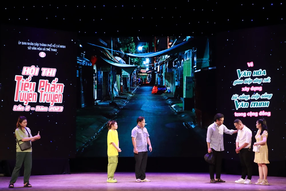 Quận 5 dự thi với tiểu phẩm "Chuyện người, chuyện mình".