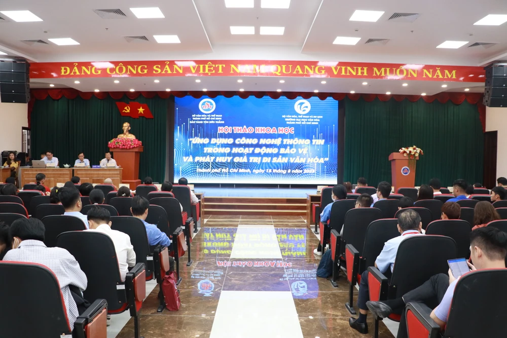 Toàn cảnh buổi hội thảo. Ảnh: VĂN HÀ