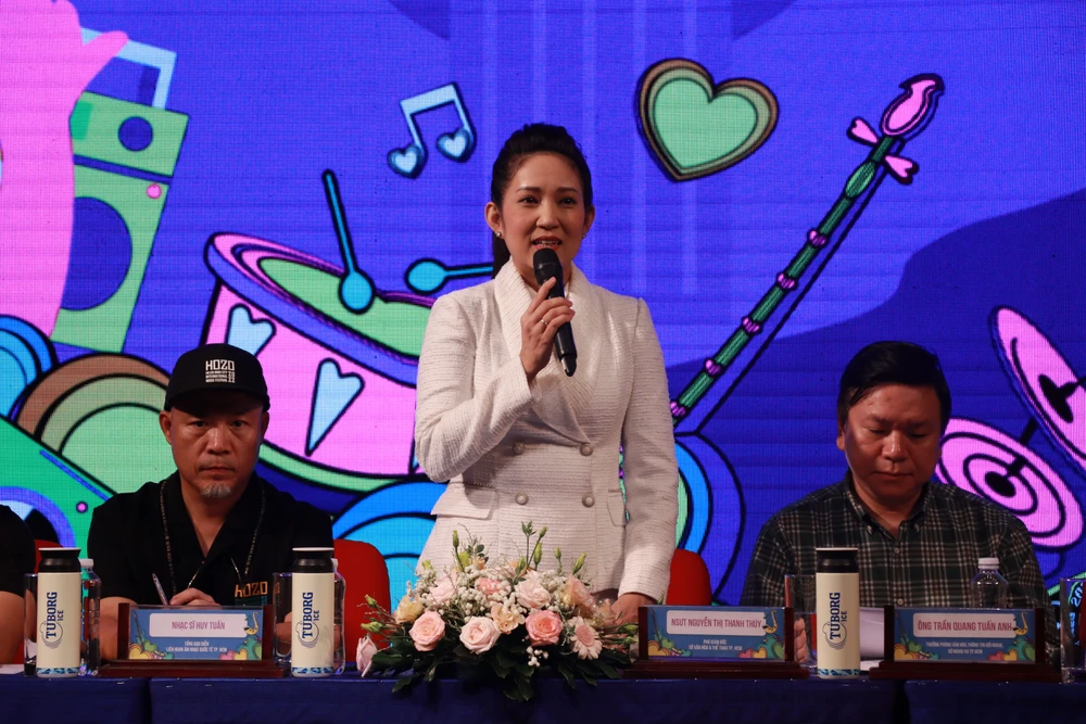 NSƯT Thanh Thúy, PGĐ Sở VH&TT TP.HCM phát biểu NSƯT Thanh Thúy, PGĐ Sở VH&TT TP.HCM phát biểu