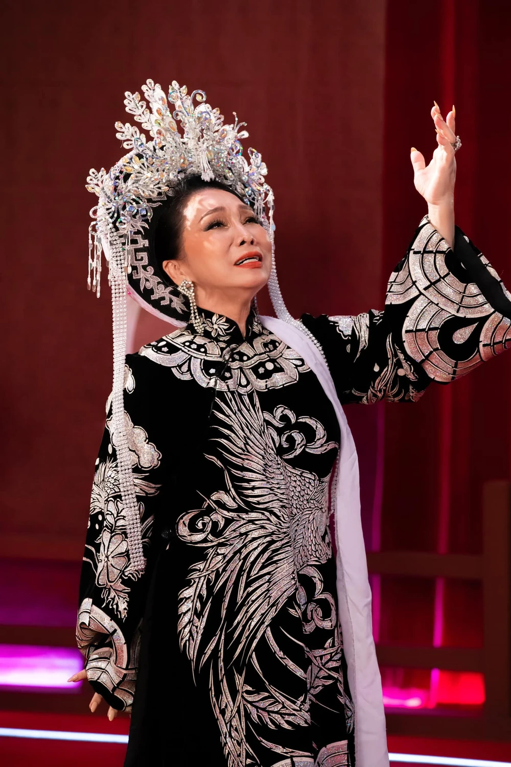 NSND Bạch Tuyết gắn liền với vai Thái hậu Dương Vân Nga trong vở "Hoàng hậu hai vua". Ảnh: FBNV