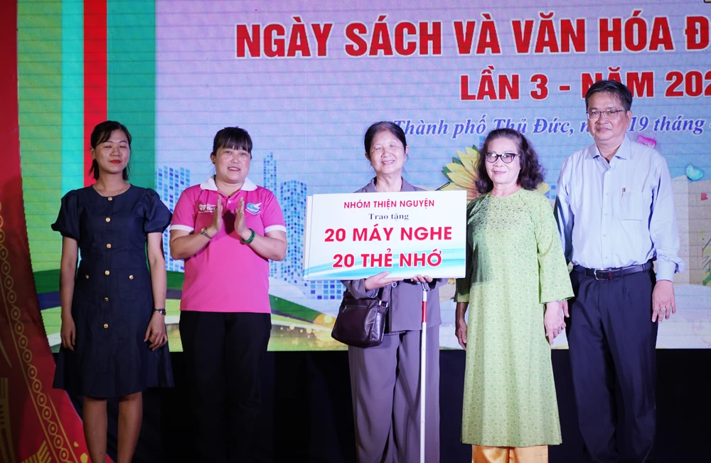 Ngày sách và văn hóa đọc