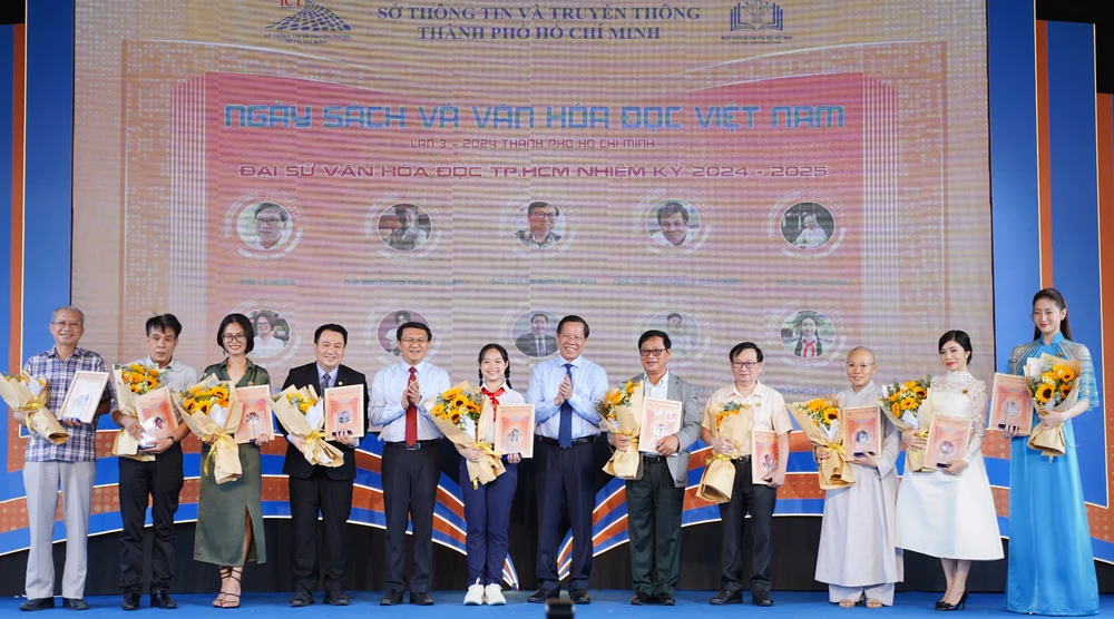 Ngày sách và văn hóa đọc