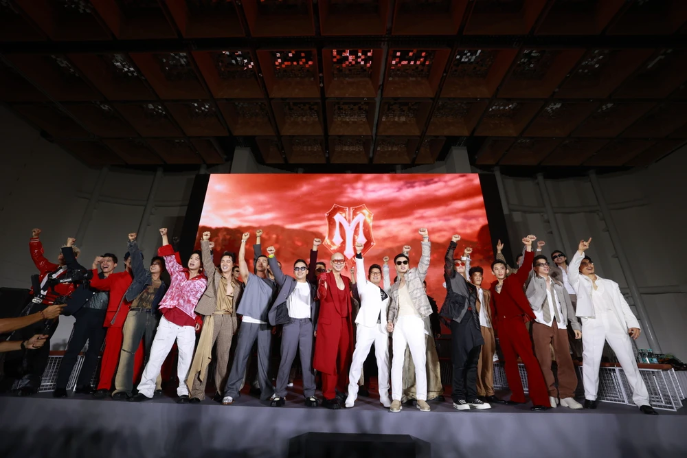 Anh trai vượt ngàn chông gai