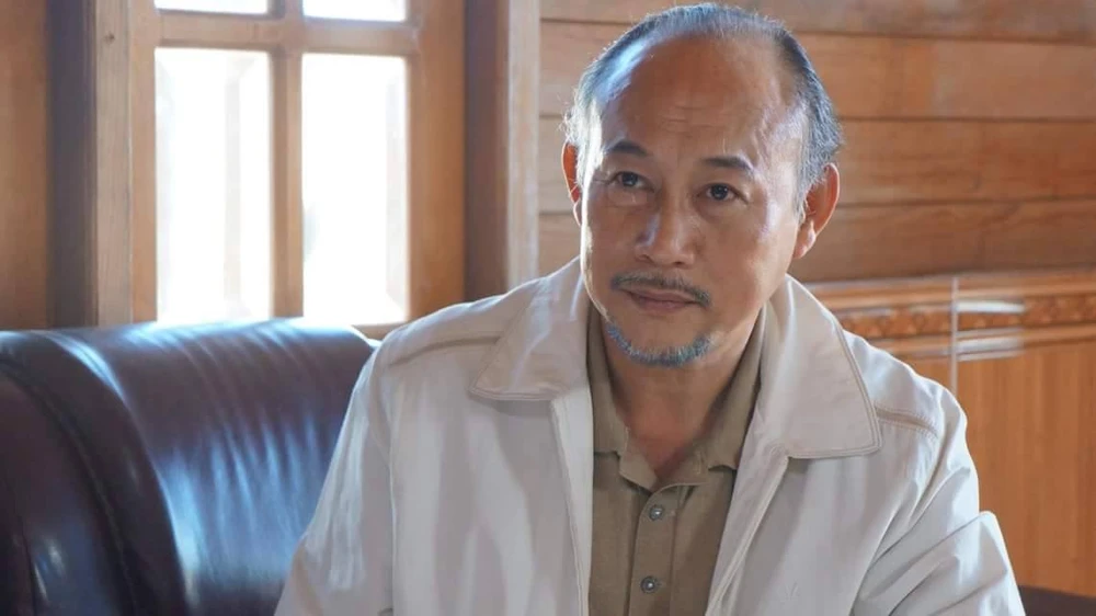 Diễn viên Quốc Hùng