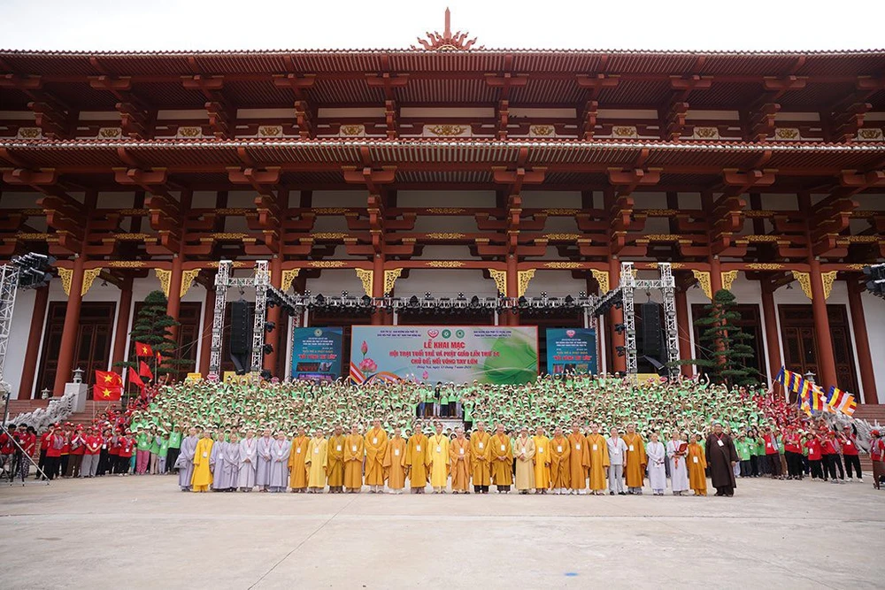 Hội trại Tuổi trẻ và Phật giáo