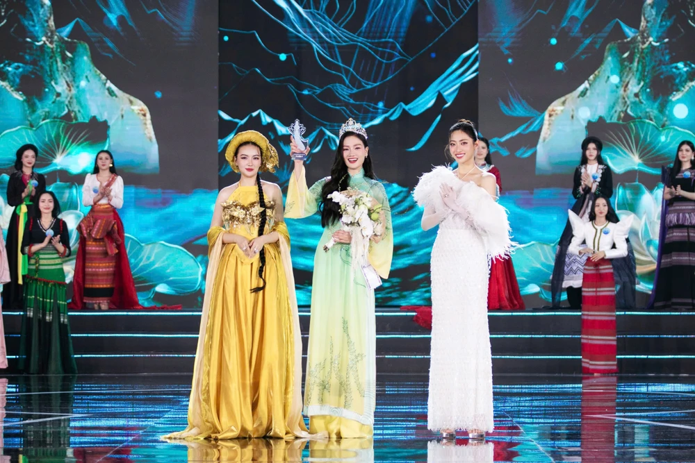 hoa-hau-quoc-gia-viet-nam11.jpg
