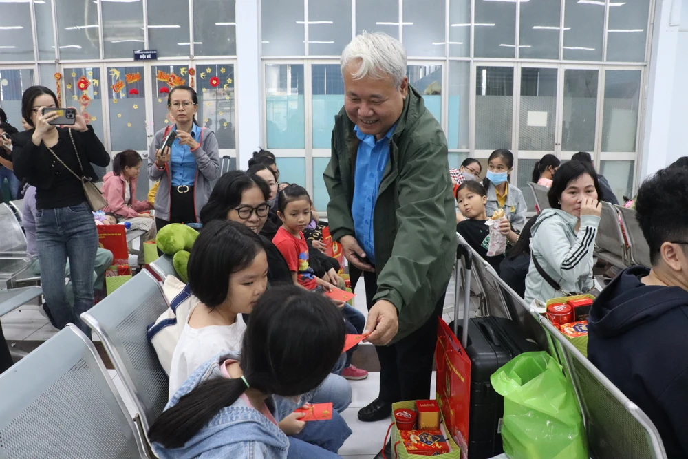 Chuyến tàu công đoàn