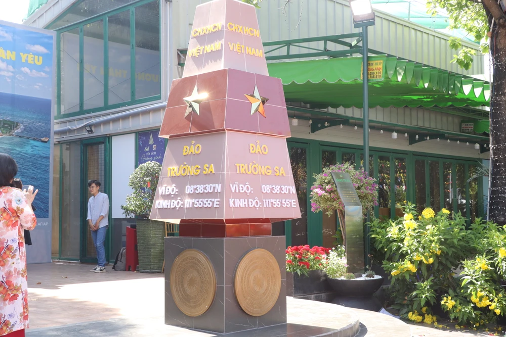 Cột mốc chủ quyền đảo Trường Sa