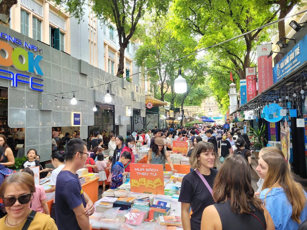 Đường sách TP.HCM