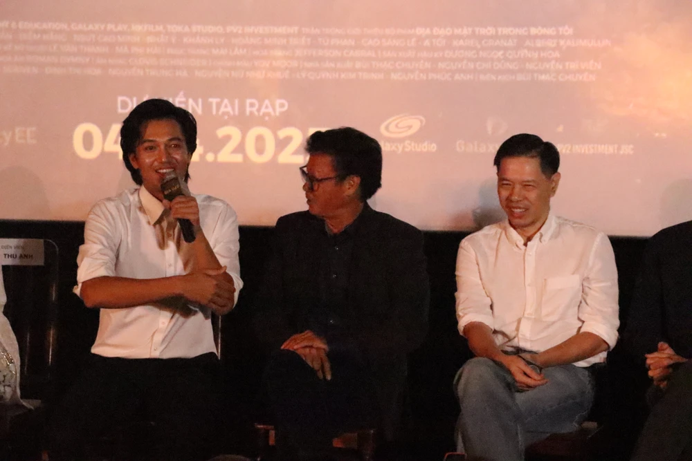 phim-dia-dao (2).JPG