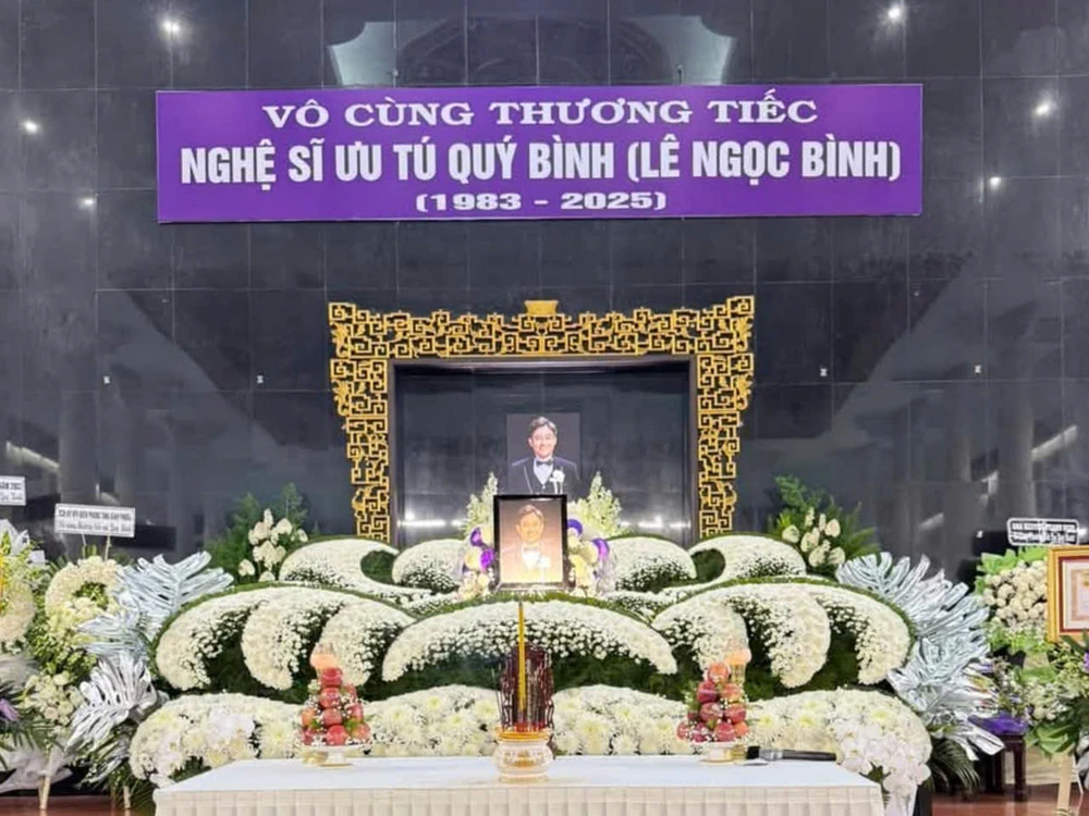 Diễn viên Quý Bình