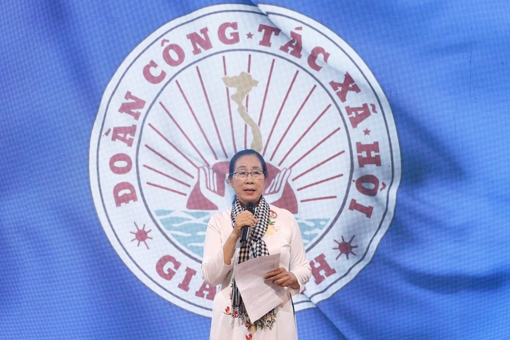 doan-cong-tac-xa-hoi-gia-dinh11.JPG