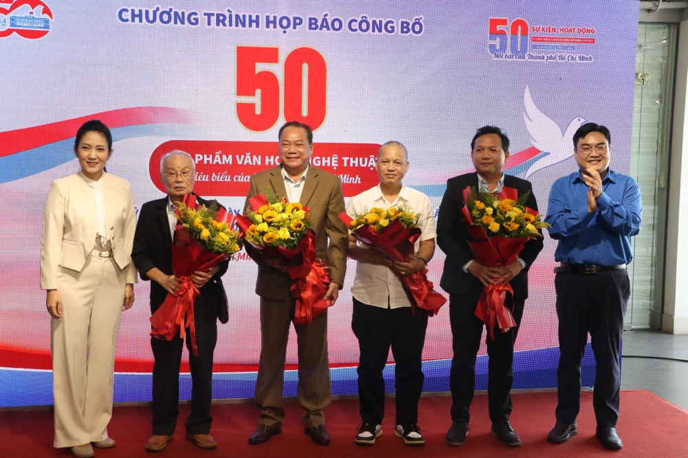 Tác phẩm văn học nghệ thuật