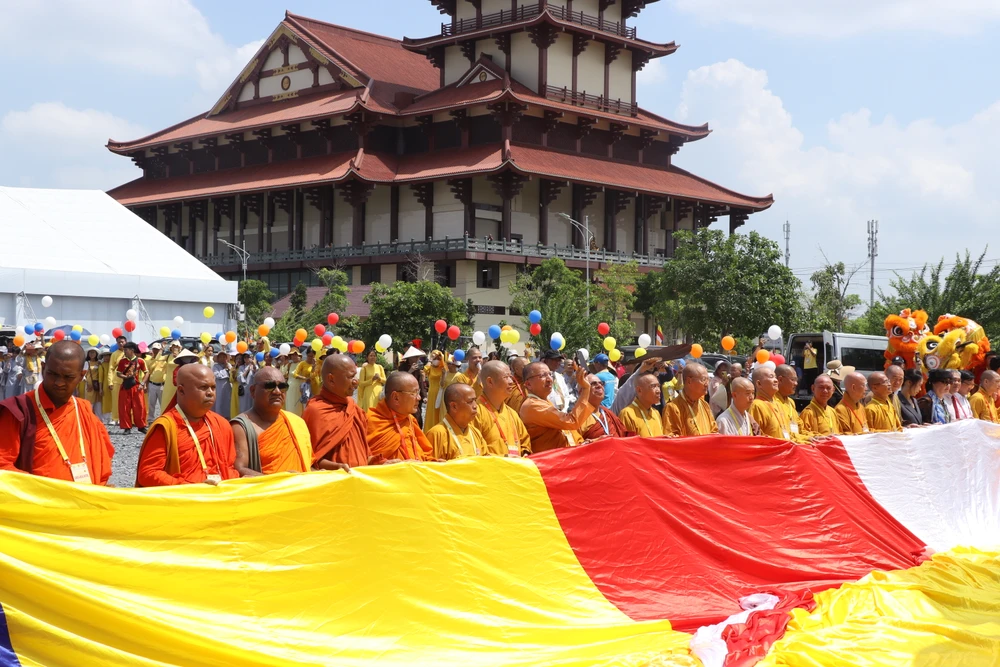 dai-le-vesak-2025-2.JPG