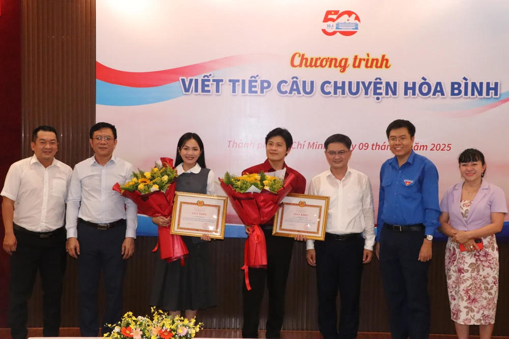 Viết tiếp câu chuyện hoà bình