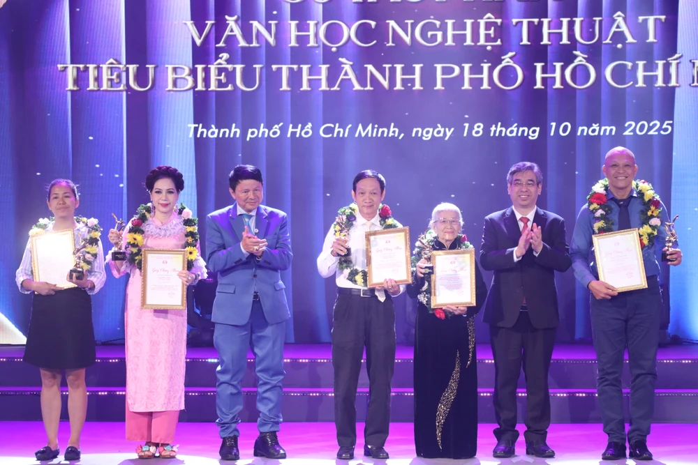 Văn học- Nghệ thuật TP.HCM