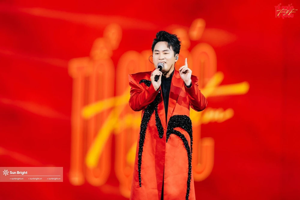 Ca sĩ Tùng Dương thường xuyên góp mặt trong các chương trình nghệ thuật chính luận. Ảnh: NSCC