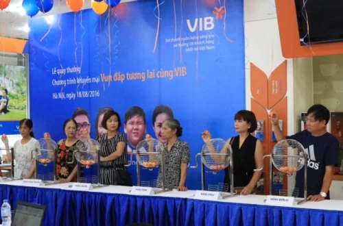 Thêm khách hàng VIB trúng giải thưởng đi Đức ảnh 1 Thêm khách hàng VIB trúng giải thưởng đi Đức ảnh 1