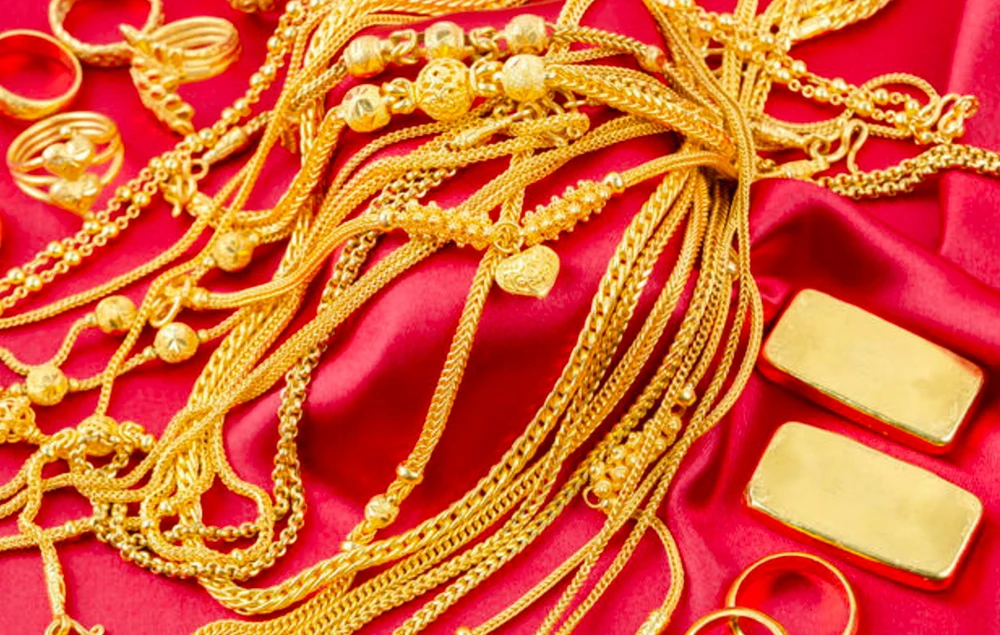 Căng thẳng Nga – Ukraine tăng kéo giá vàng thế giới lên mạnh