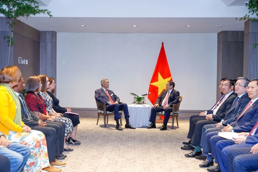 Thủ tướng Phạm Minh Chính tiếp Tổng Bí thư Đảng Phong trào Cánh tả thống nhất Dominica