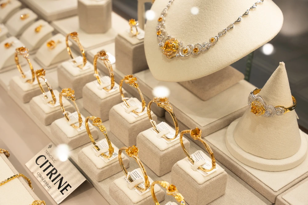 Diễn biến bất ngờ từ Mỹ khiến giá vàng thế giới mất mốc 2.600USD/ounce