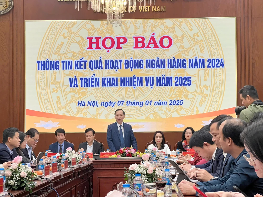 NHNN: Tính đến sửa đổi nghị định 24 để đảm bảo quyền lợi chính đáng của người dân