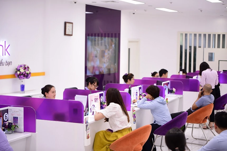 Người dân có thể vay tiền ngân hàng dễ dàng hơn trong nửa đầu năm 2025.jpg