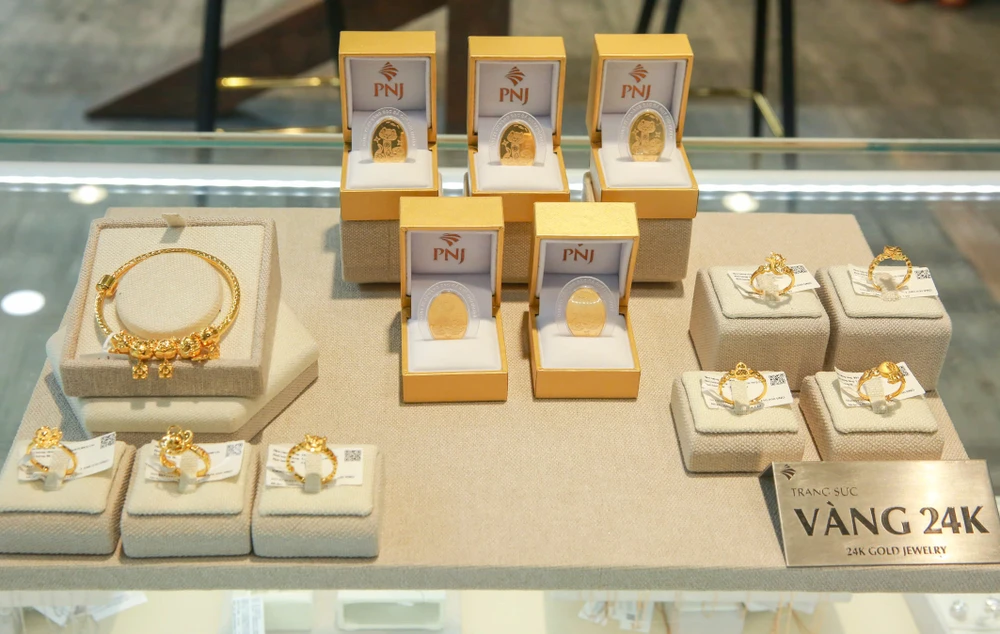 Doanh nghiệp kinh doanh vàng bạc đá quý có doanh thu hơn 37,8 nghìn tỉ đồng trong năm 2024