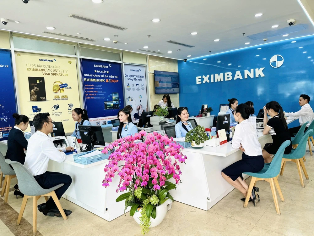 Ngân hàng TMCP Xuất Nhập khẩu Việt Nam (Eximbank) đã biểu chỉnh biểu lãi suất huy động. Ảnh: NGỌC DIỆP
