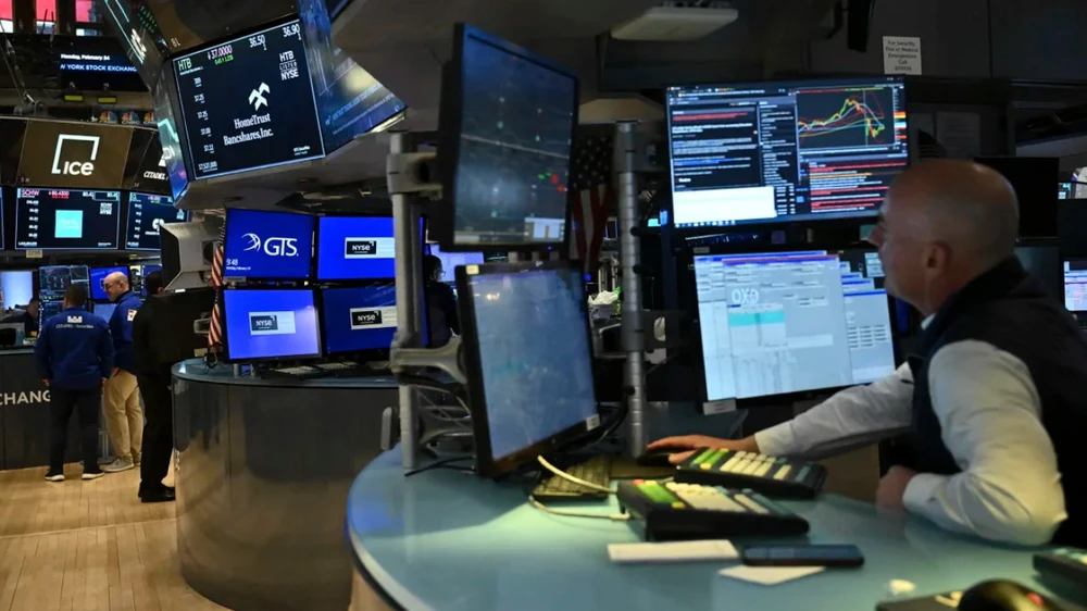 Chứng khoán Mỹ, các loại tiền kỹ thuật số đồng loạt sụt rất mạnh